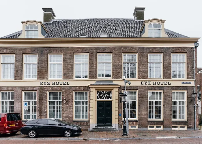 Eye Hotel